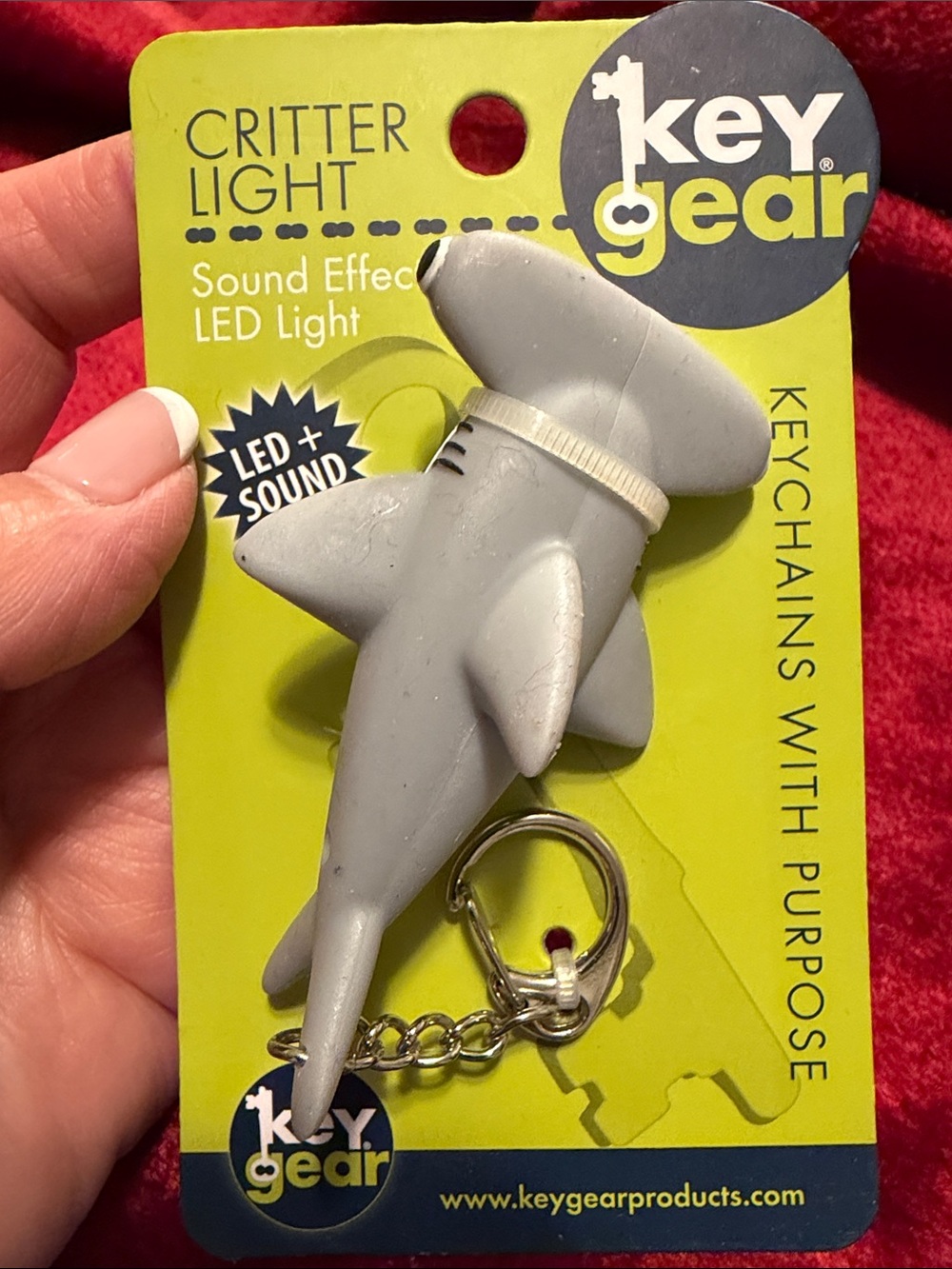 Key Gear NEW Shark LED Light/sound keychain has plastic tab to activate battery